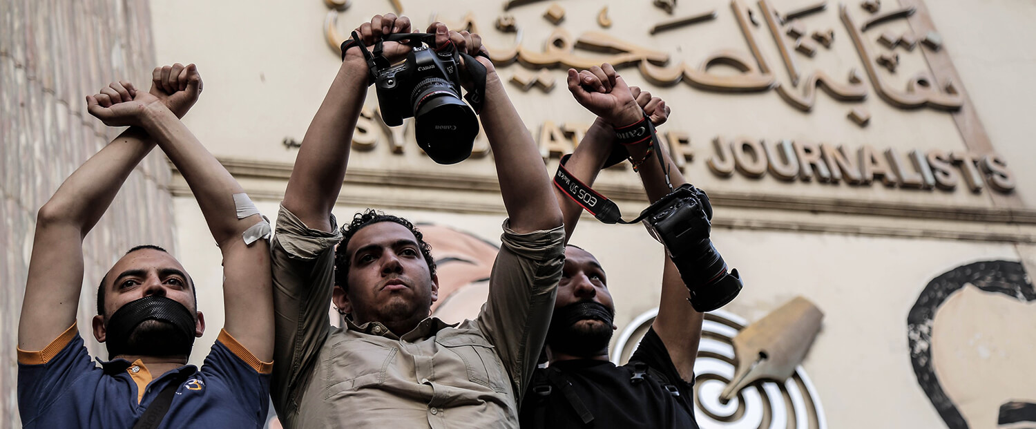 Manifestación frente al Sindicato de Periodistas para protestar por la detención de dos periodistas por parte de las fuerzas de seguridad egipcias...